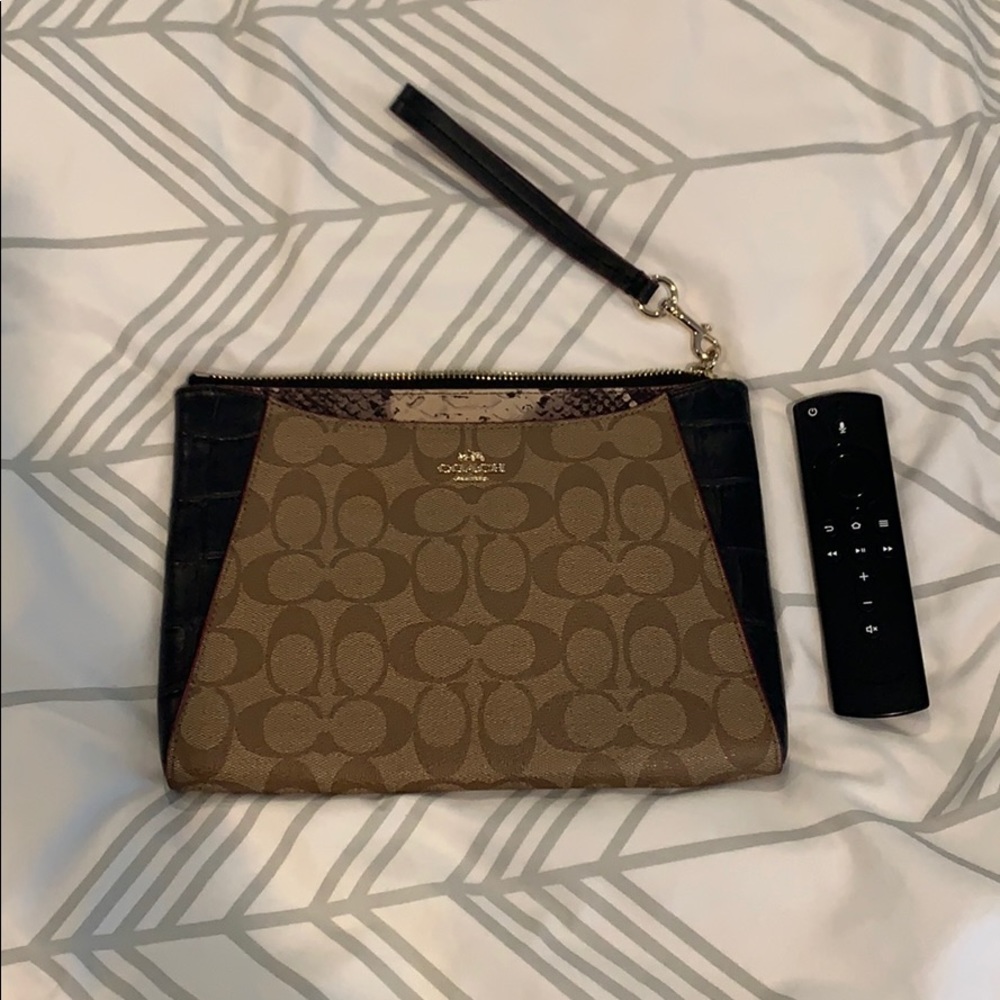 Coach wristlet large